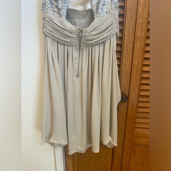 Alice + Olivia Womens Dress Size 2 Silver Taupe Sequined Sheath Strapless Short - Picture 7 of 16